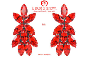 Orecchini in cristallo swarovski rosso Eris Realizzati a mano - Il Tocco di Minerva