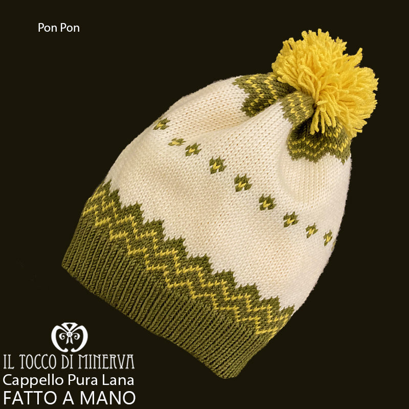 Cappello pura lana Pon Pon giallo verde - Fatto a Mano - Il Tocco di Minerva