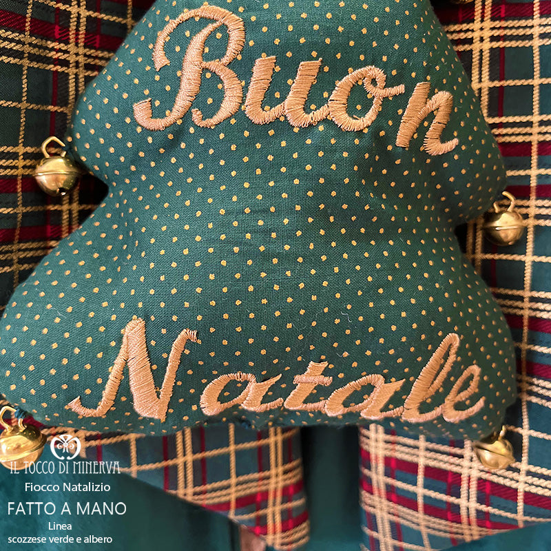 Fiocco Natalizio dietro porta Linea scozzese e albero di natale - Fatto a Mano - Il Tocco di Minerva