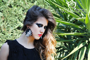 Orecchini bianco/neri animal zebra Zoe Realizzati a mano - Handmade - Il Tocco di Minerva