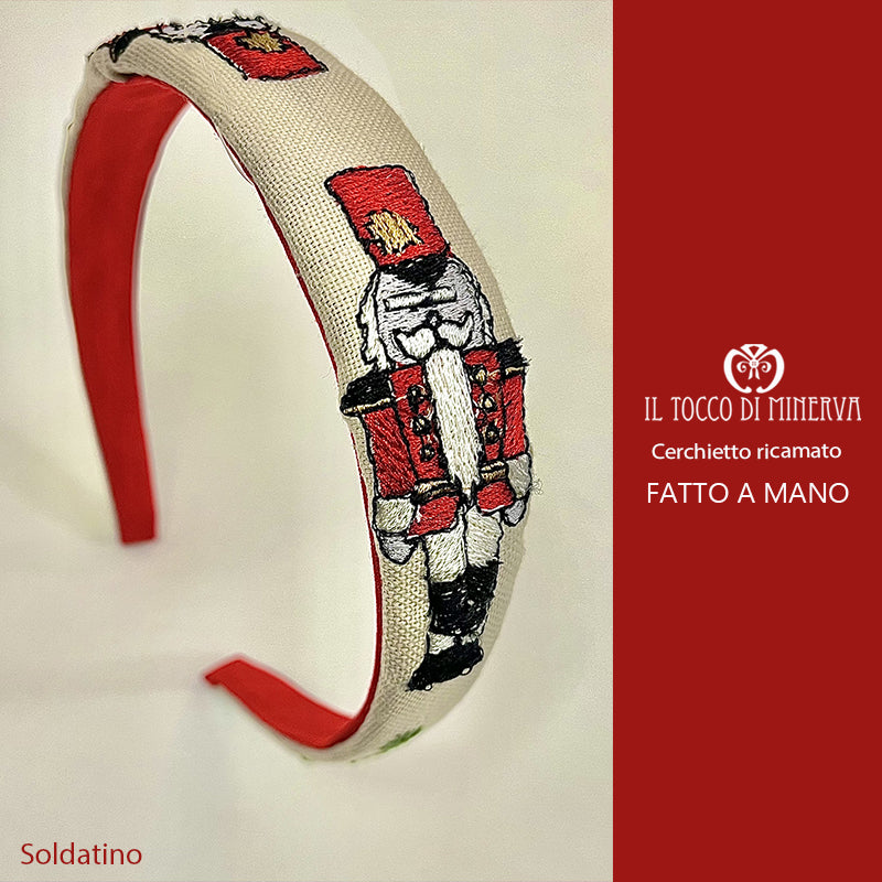 Cerchietto ricamato in beige soldatino natale - Fatto a Mano