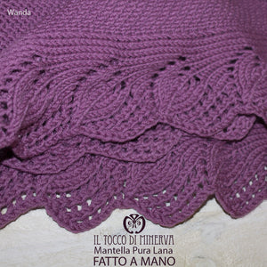Mantella Scialle Wanda donna pura lana glicine Realizzata a mano - Il Tocco di Minerva