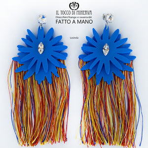 Orecchini frange multicolore e cristallo swarovski azzurro Lusinda Realizzato a Mano - Il Tocco di Minerva