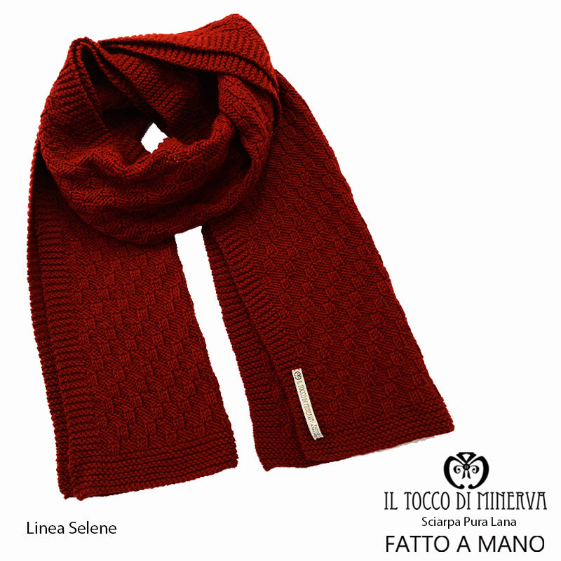 Sciarpa unisex Selene in pura lana bordeaux - Fatto a mano - Il Tocco di Minerva