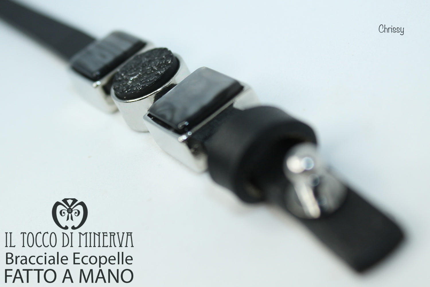Bracciale unisex ecopelle nero con charms componibile Chrissy Realizzato a mano Handmade - Il Tocco di Minerva
