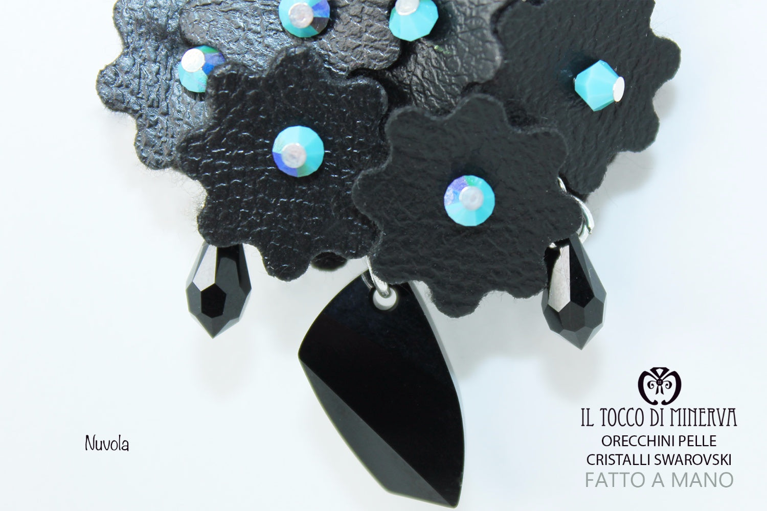 Orecchini in pelle e cristalli Swarovski Nuvola Realizzati A Mano – Handmade - Il Tocco di Minerva