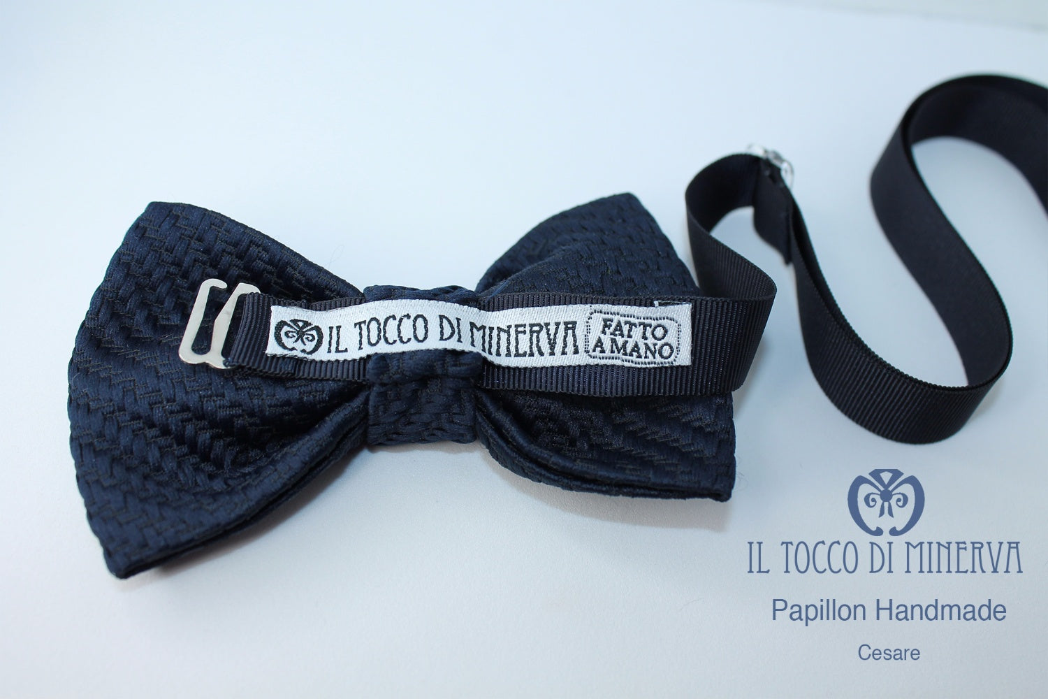 Papillon Uomo Cesare seta tessuto alta moda Linea Sposo - Realizzato a mano - Il Tocco di Minerva