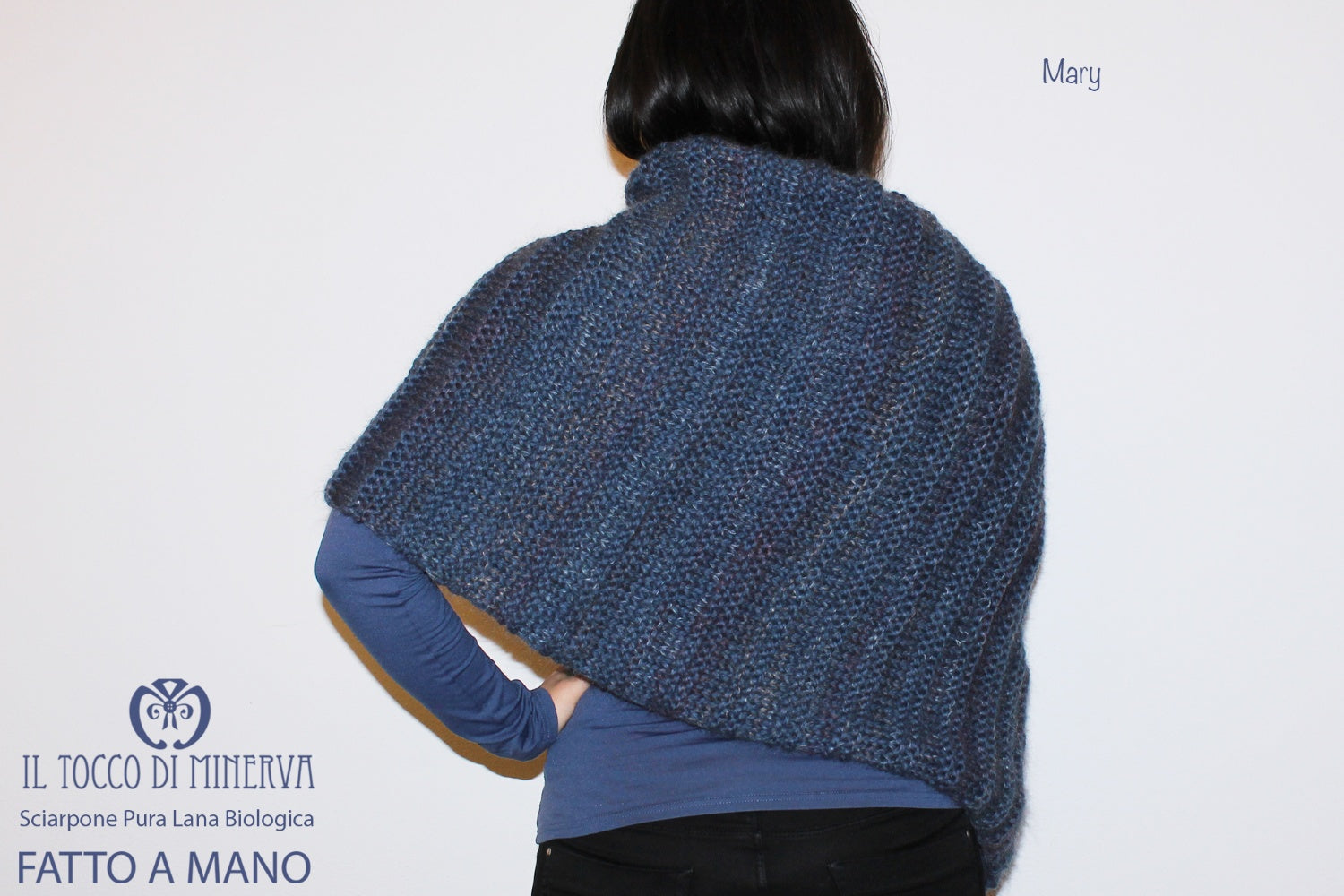 Sciarpone mantella Mary blu lana biologica e seta – realizzata a mano – HandMade - Il Tocco di Minerva