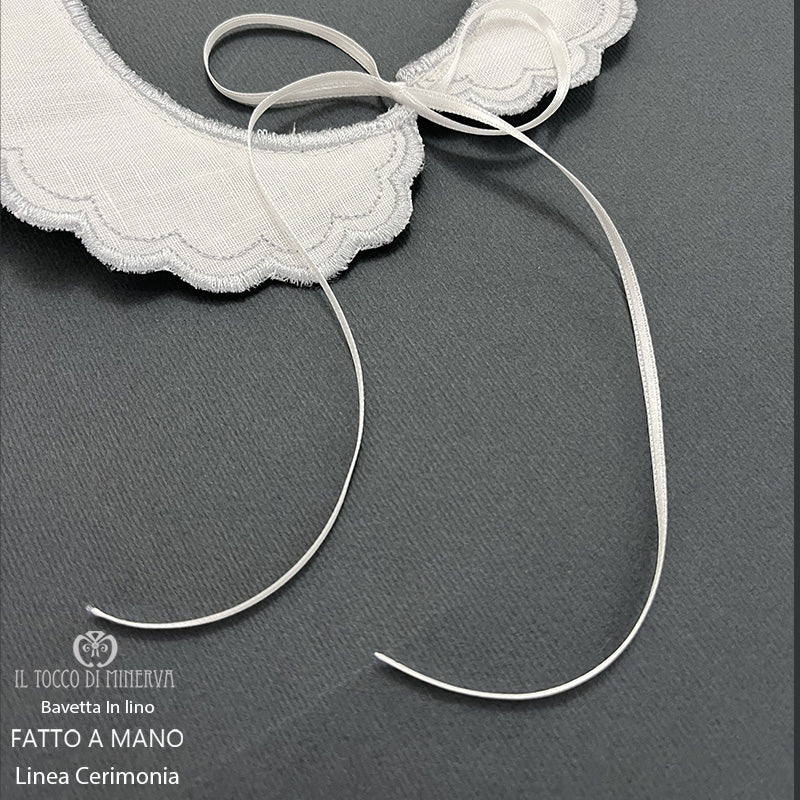 Bavaglino bianco neonato in lino Linea Cerimonia - Fatto a mano - Il Tocco di Minerva
