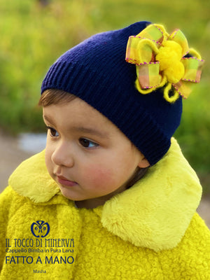 Cappello Bimba pura lana Masha Blu giallo - Realizzato a mano - Il Tocco di Minerva
