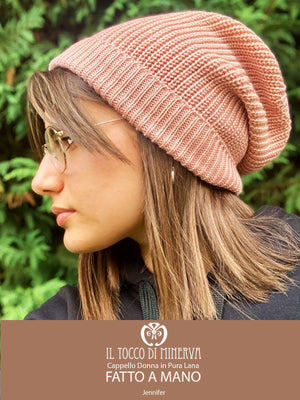Cappello donna rosa in pura lana Jennifer - Realizzato a mano - Il Tocco di Minerva