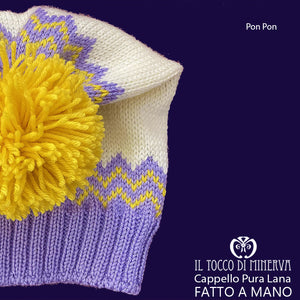 Cappello pura lana Pon Pon giallo glicine - Fatto a Mano - Il Tocco di Minerva