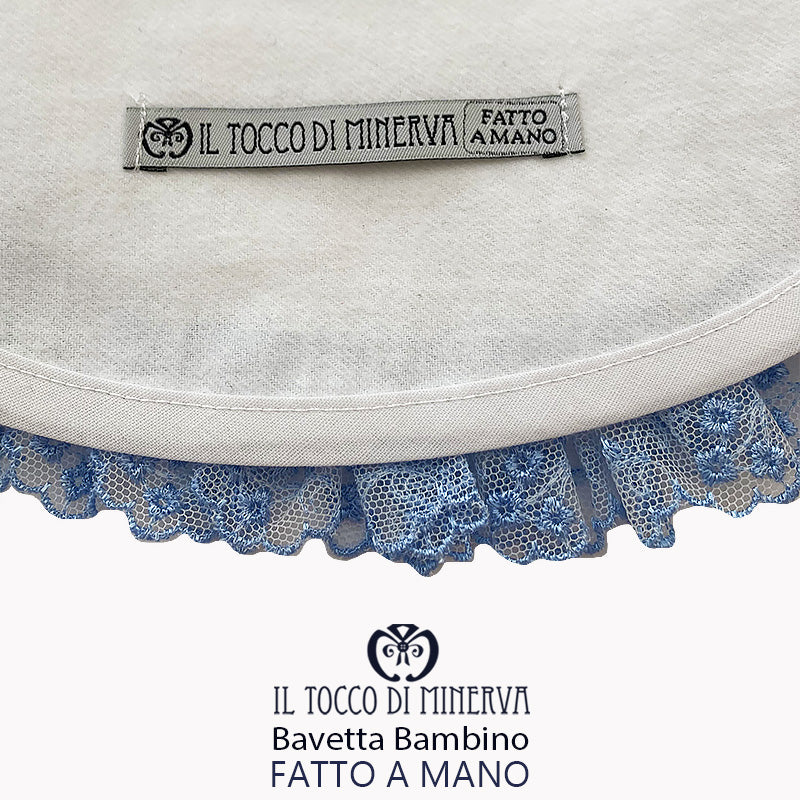 Bavetta neonato in lino con pizzo celeste - Fatto a mano - Il Tocco di Minerva