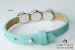 Bracciale unisex in pelle verde tiffany con charms componibile Bergamo Realizzato a mano Handmade - Il Tocco di Minerva
