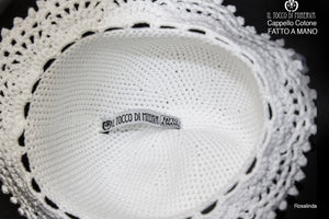 Cappello Bimba Cotone bianco Rosalinda Realizzato a Mano - Il Tocco di Minerva