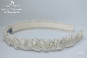 Cerchietto beige Prima Comunione Essential Realizzato a mano - Il Tocco di Minerva