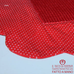 Copertina Neonato Rosso Pura Lana e Cotone Diletta Realizzata a Mano - Il Tocco di Minerva