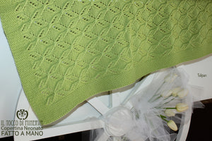 Copertina per Neonato/a Pura Lana Verde Tulipan - Realizzata a mano - Il Tocco di Minerva