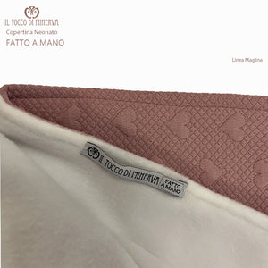 Copertina Neonato Linea Maglina in Pile bianco e maglia rosa - Fatto a Mano - Il Tocco di Minerva