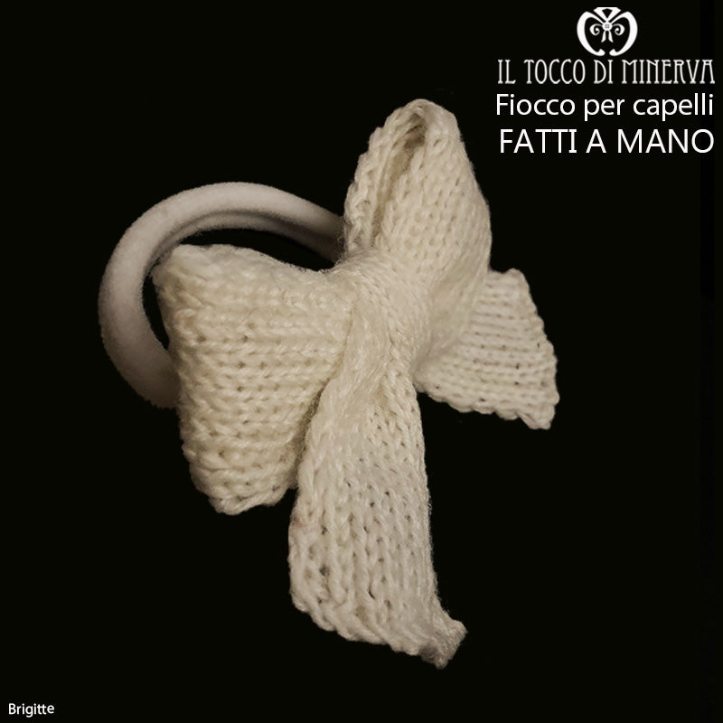 Elastico per capelli fiocco in lana Brigitte Bianco - Fatto a mano - Il Tocco di Minerva