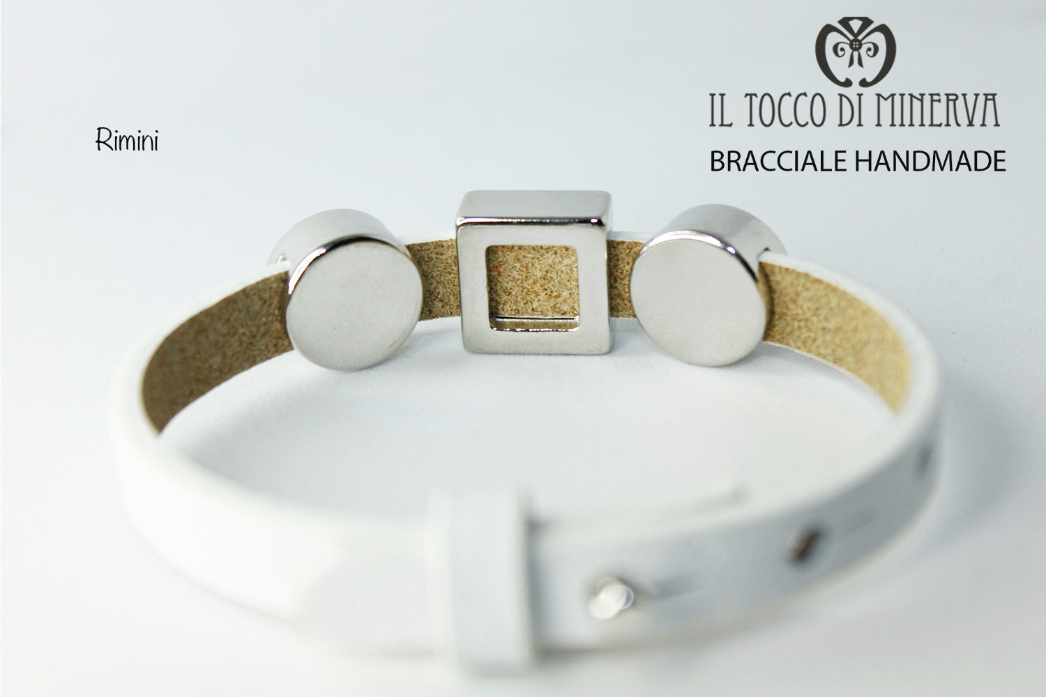 Bracciale unisex in pelle bianca con charms componibile Rimini Realizzato a mano Handmade - Il Tocco di Minerva