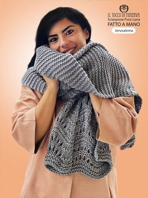 Sciarpone pura lana grigio Jerusalema - Realizzato a Mano - Il Tocco di Minerva