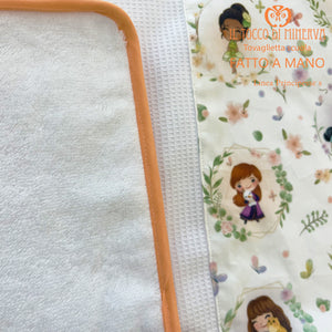 Tovaglietta scuola bambina Linea Principesse salmone - Fatto a mano - Il Tocco di Minerva