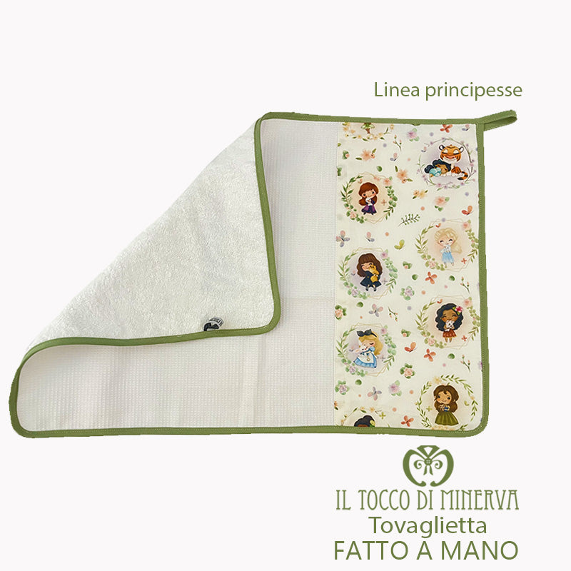 Tovaglietta scuola bambina Linea Principesse verde - Fatto a mano - Il Tocco di Minerva